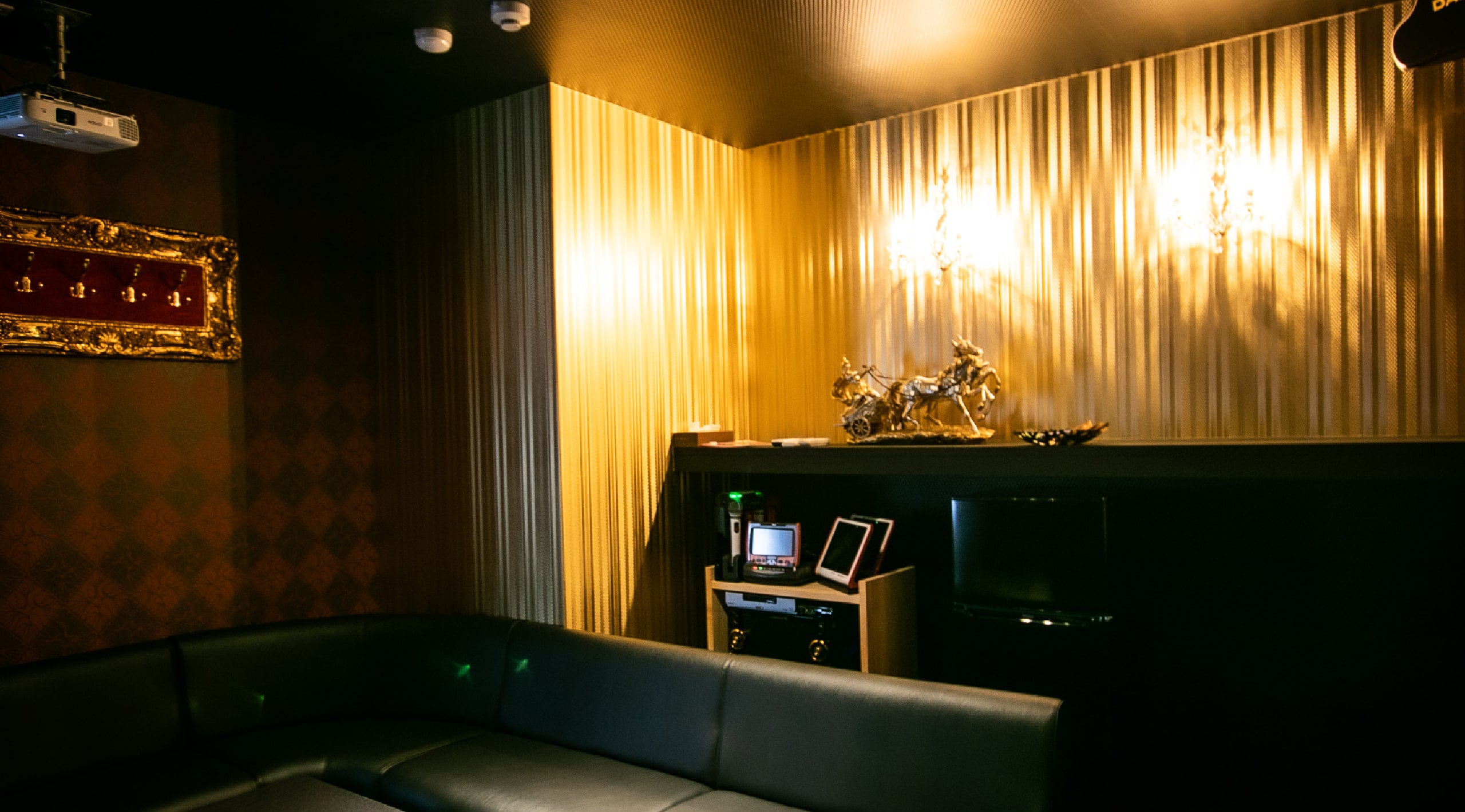 カラオケのある個室